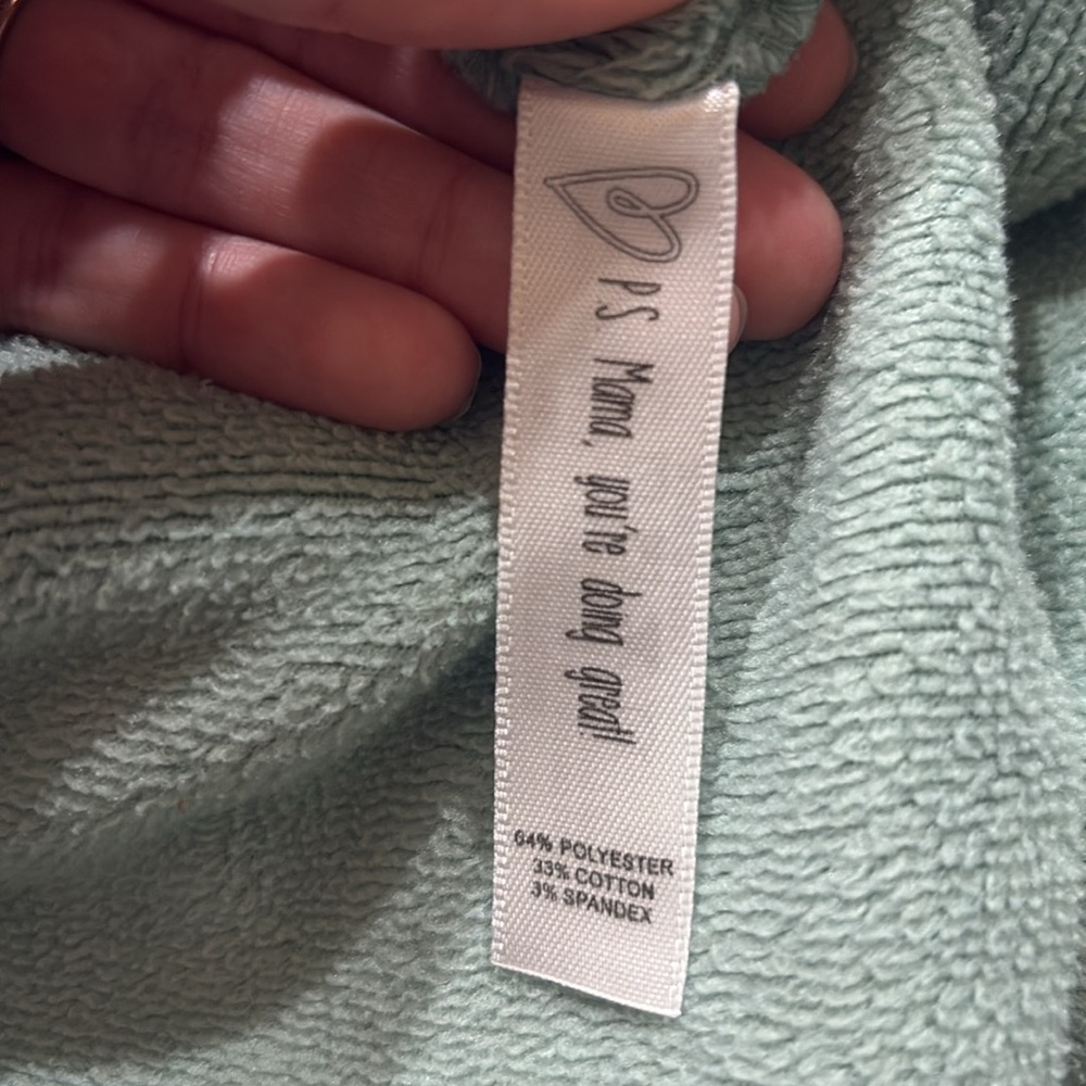 Latched Mama harbor snap pullover Sage Green with Heart Detail - Picture 9 of 10
